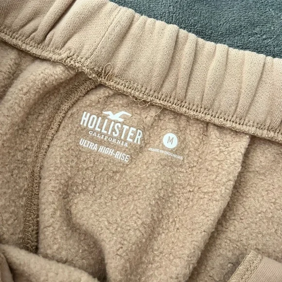 Hollister Ultra High Rise Fleece Jogger - Picture 3 of 4